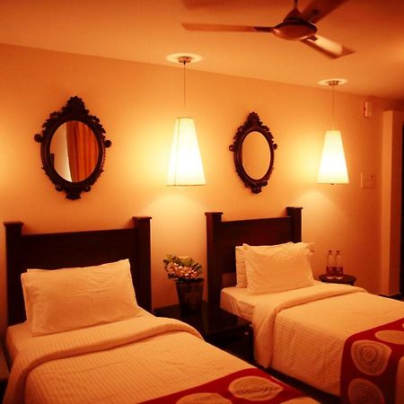 Hotel Highnest Singapperumalkovil Luaran gambar