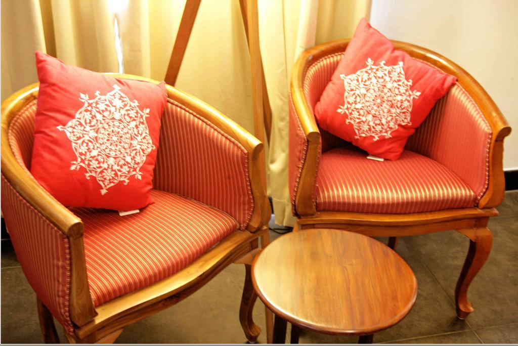 Hotel Highnest Singapperumalkovil Bilik gambar