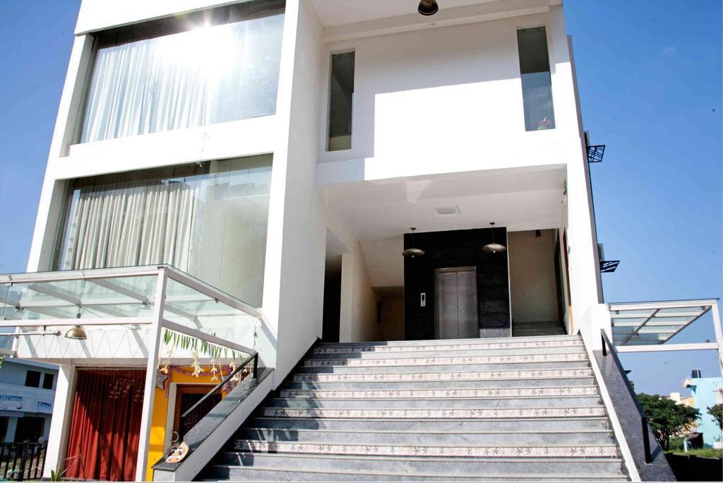 Hotel Highnest Singapperumalkovil Luaran gambar