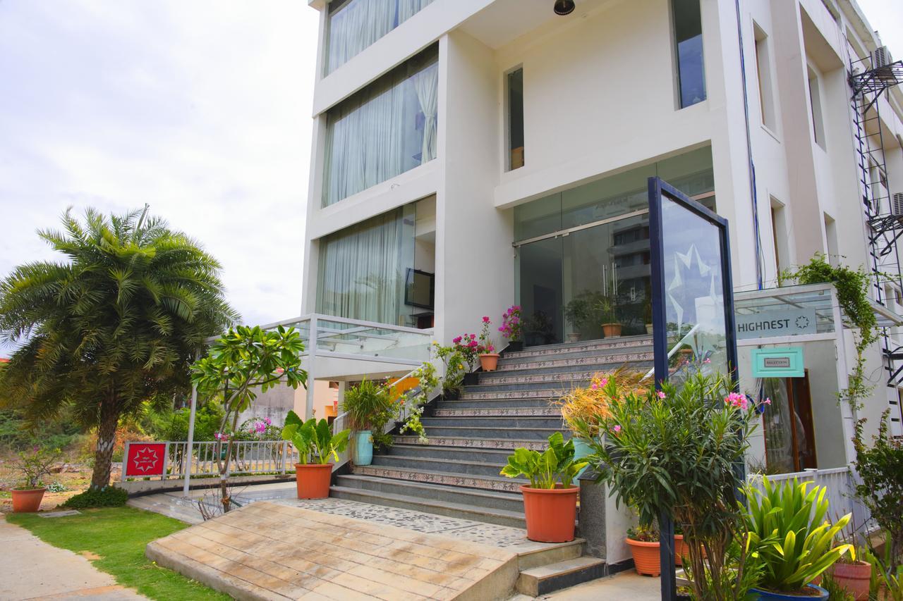 Hotel Highnest Singapperumalkovil Luaran gambar