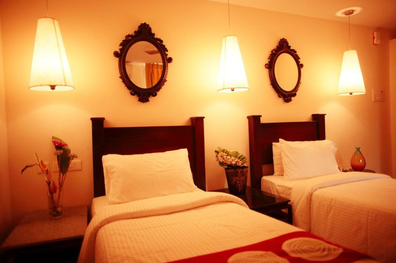 Hotel Highnest Singapperumalkovil Luaran gambar