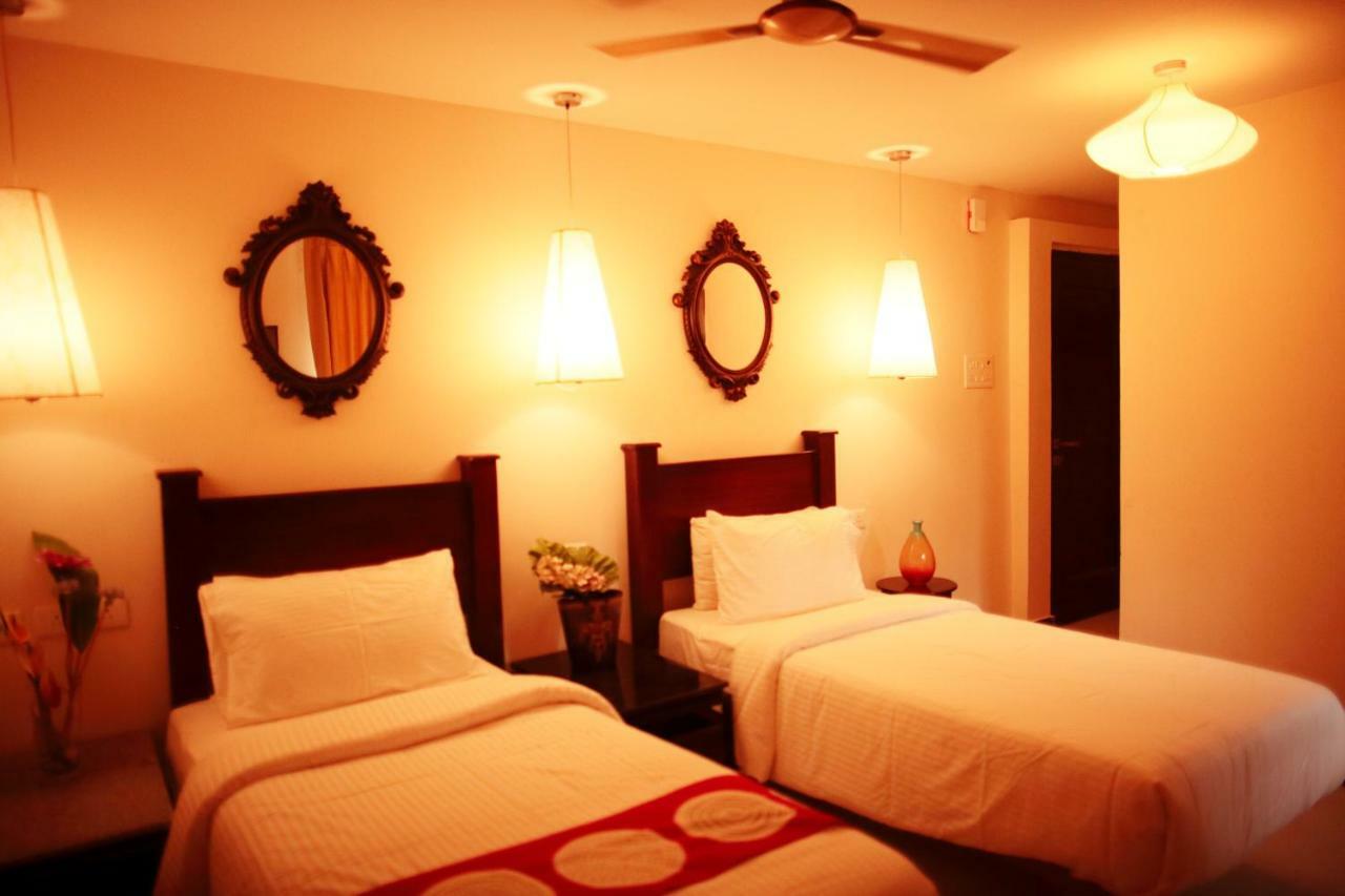 Hotel Highnest Singapperumalkovil Luaran gambar