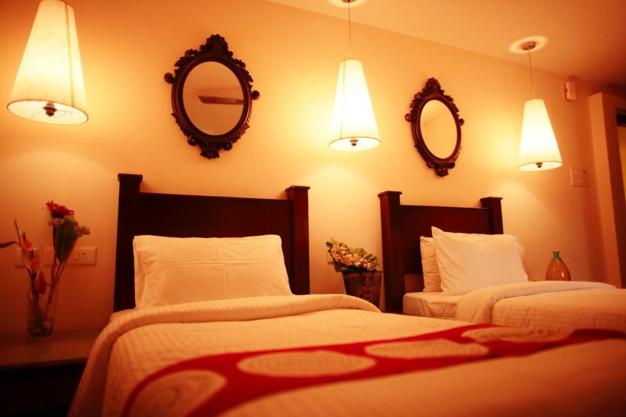 Hotel Highnest Singapperumalkovil Luaran gambar