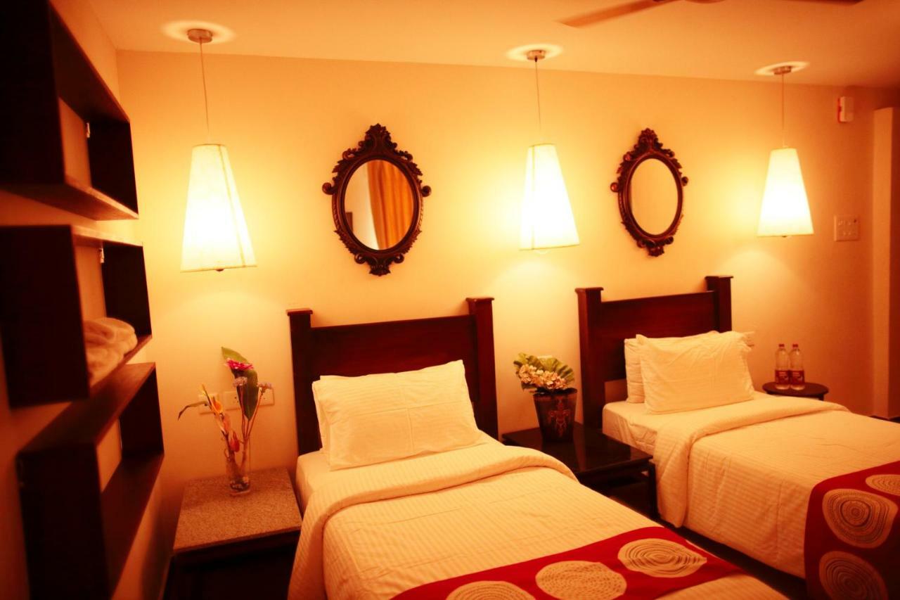 Hotel Highnest Singapperumalkovil Luaran gambar