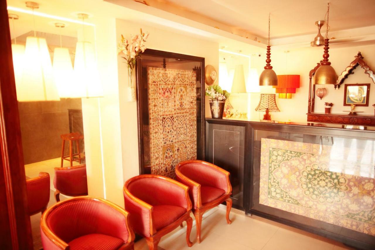 Hotel Highnest Singapperumalkovil Luaran gambar